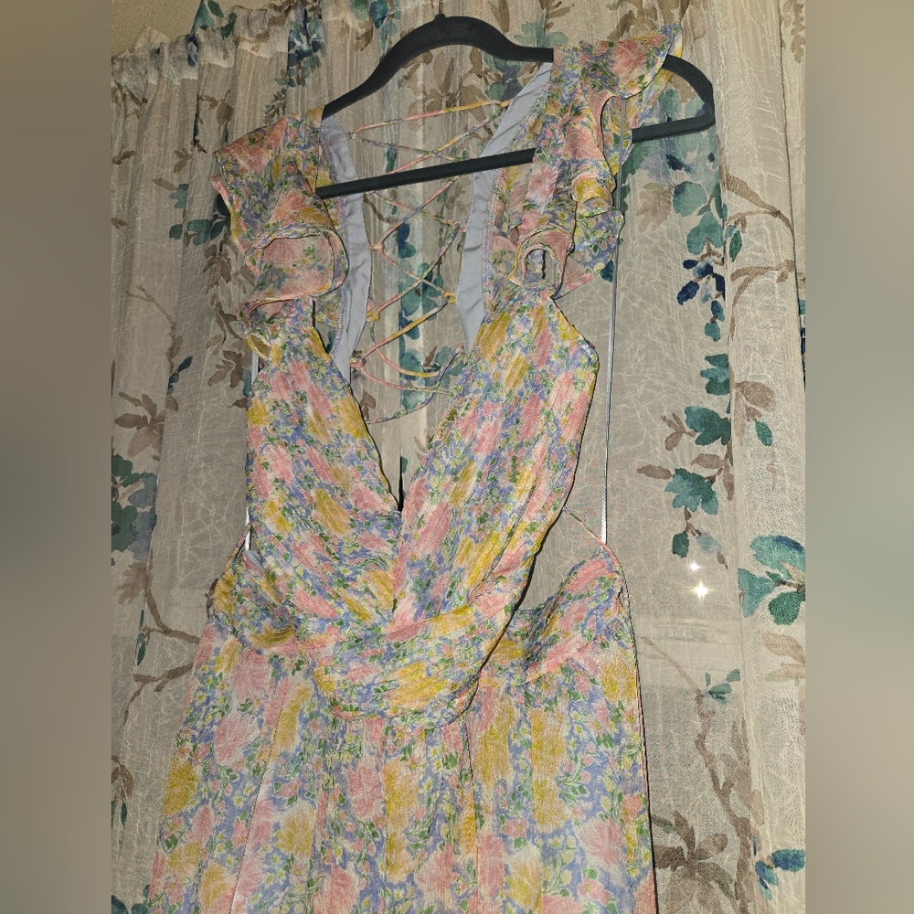 Astr Primrose Floral Strappy Back Maxi Dress - Picture 11 of 16